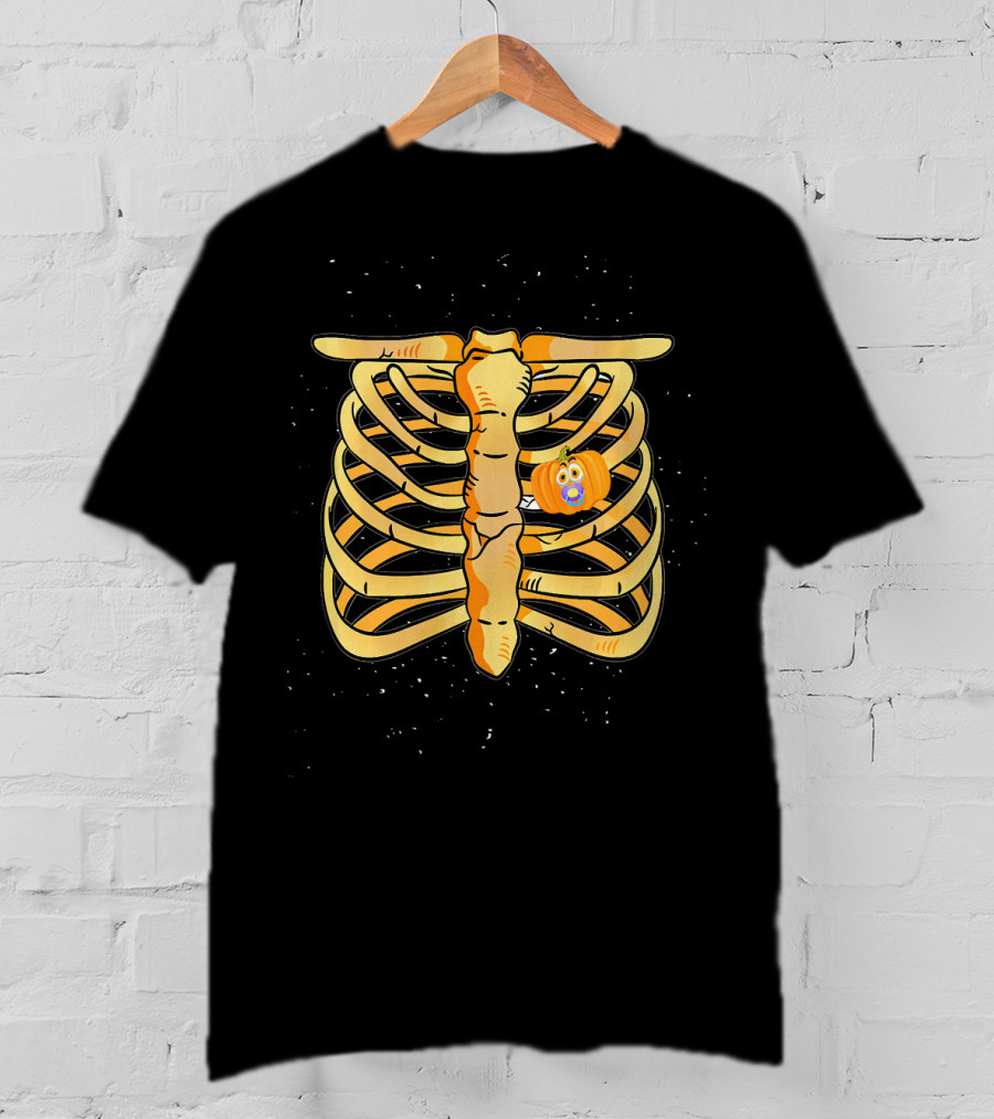 Pregnant Skeleton Announcement Pumpkin Baby Bump Ribcage Halloween T-Shirt