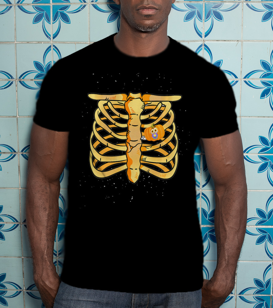 Pregnant Skeleton Announcement Pumpkin Baby Bump Ribcage Halloween T-Shirt