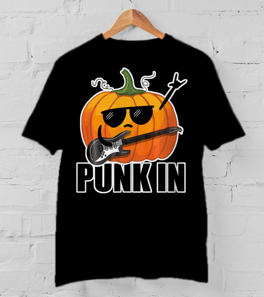 Punk In Halloween Funny Cool Pumpkin Punk Rock T-Shirt
