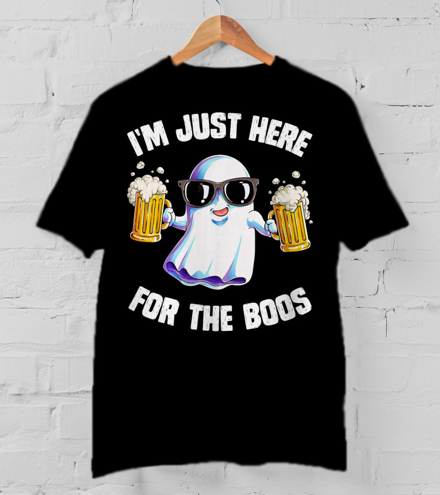 I'm Just Here For The Boos Ghost Holding Beer Mugs With Sunglasses T-Shirt