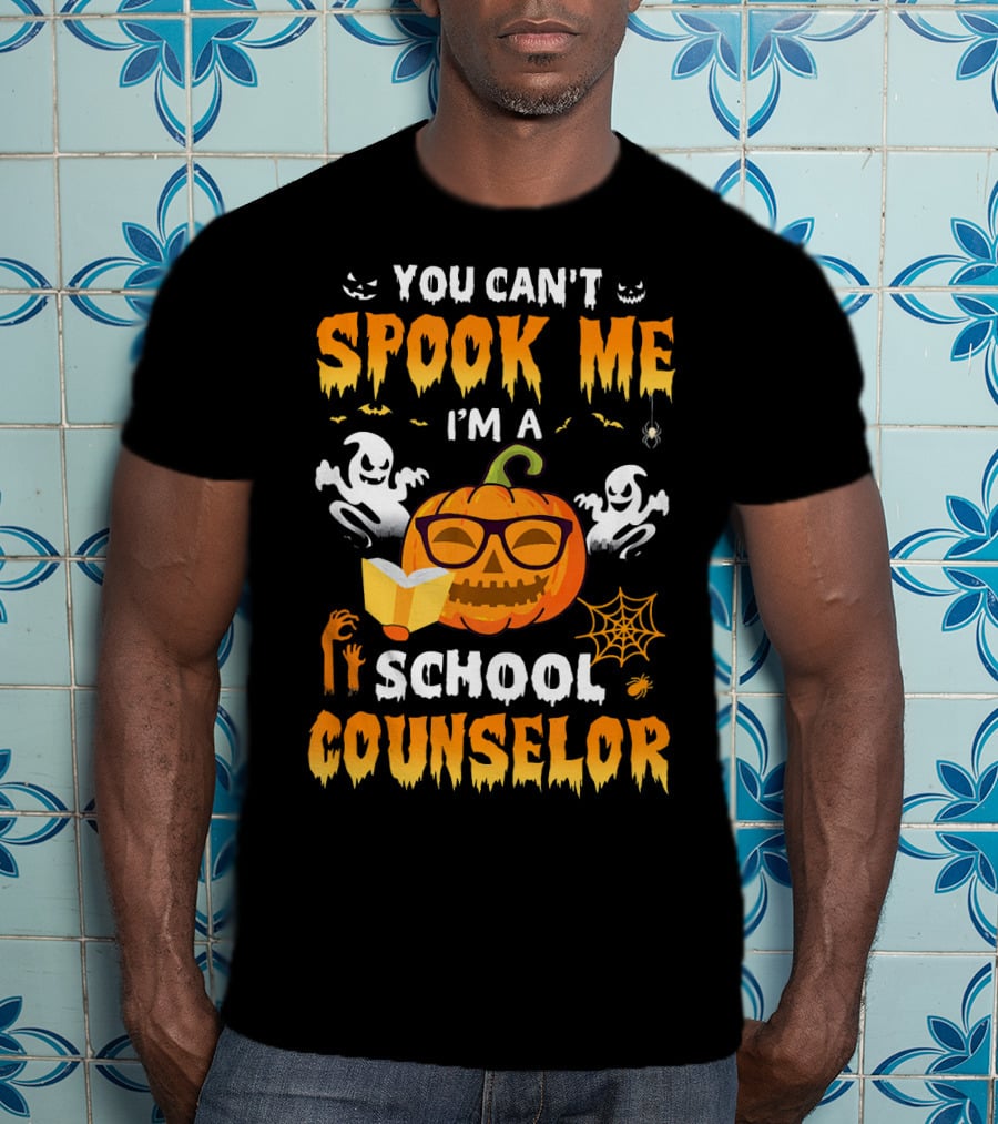 You Can't Spook Me I'm A School Counselor Halloween Pumpkin Ghosts Book Spiders T-Shirt
