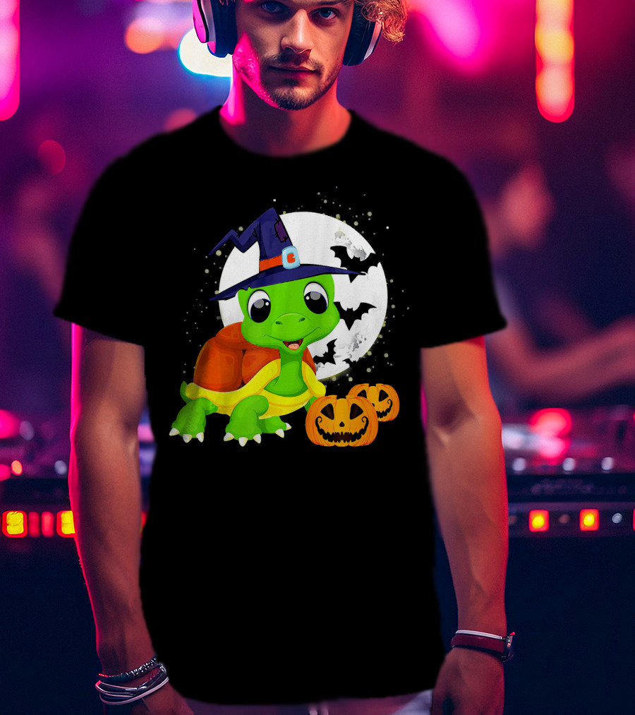 Turtle Witch Halloween Pumpkin Moon And Bats T-Shirt