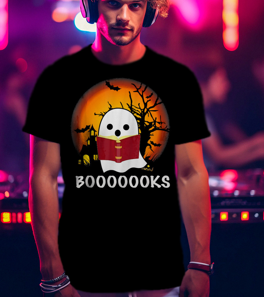 Boo Read Books Halloween Boooooooks Ghost With Red Book And Spooky Bats T-Shirt