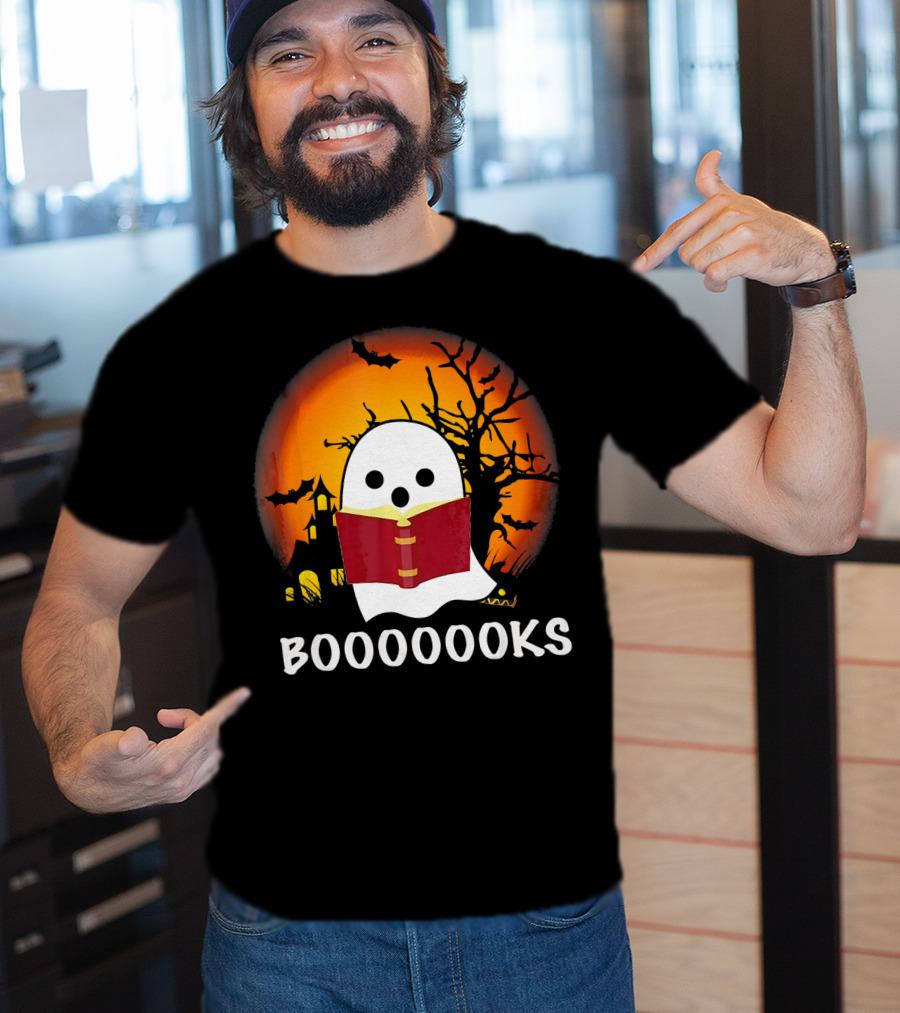 Boo Read Books Halloween Boooooooks Ghost With Red Book And Spooky Bats T-Shirt