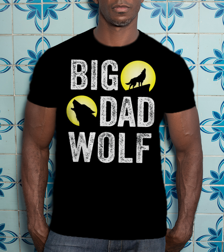 Big Dad Wolf Howling T-Shirt