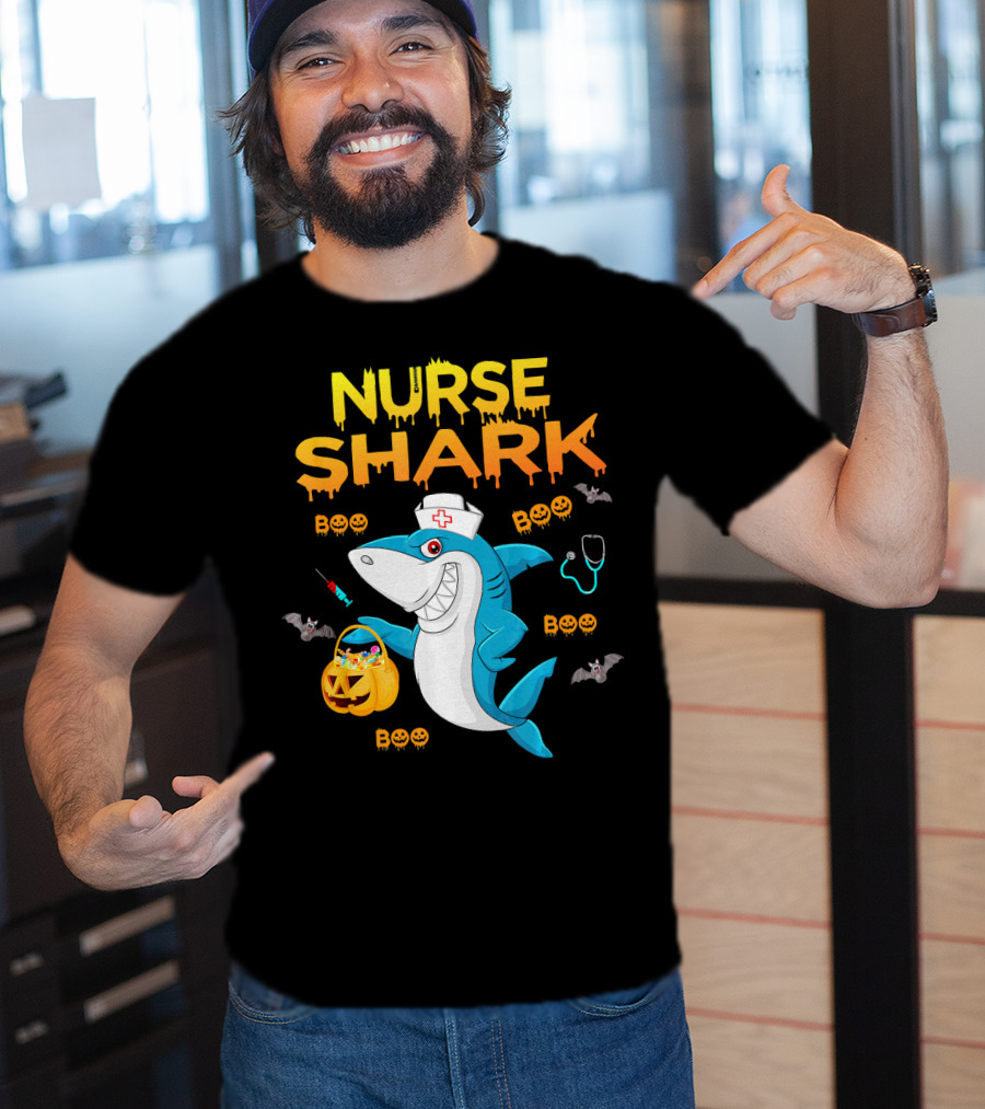 Nurse Shark Halloween Boo Pumpkin Bats Stethoscope T-Shirt