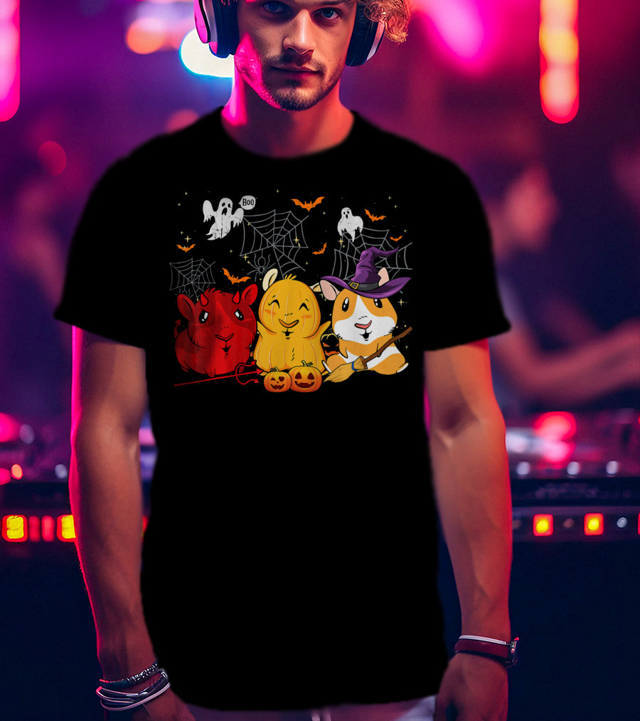 Halloween Funny Guinea Pigs In Costumes With Ghosts And Spiderwebs T-Shirt