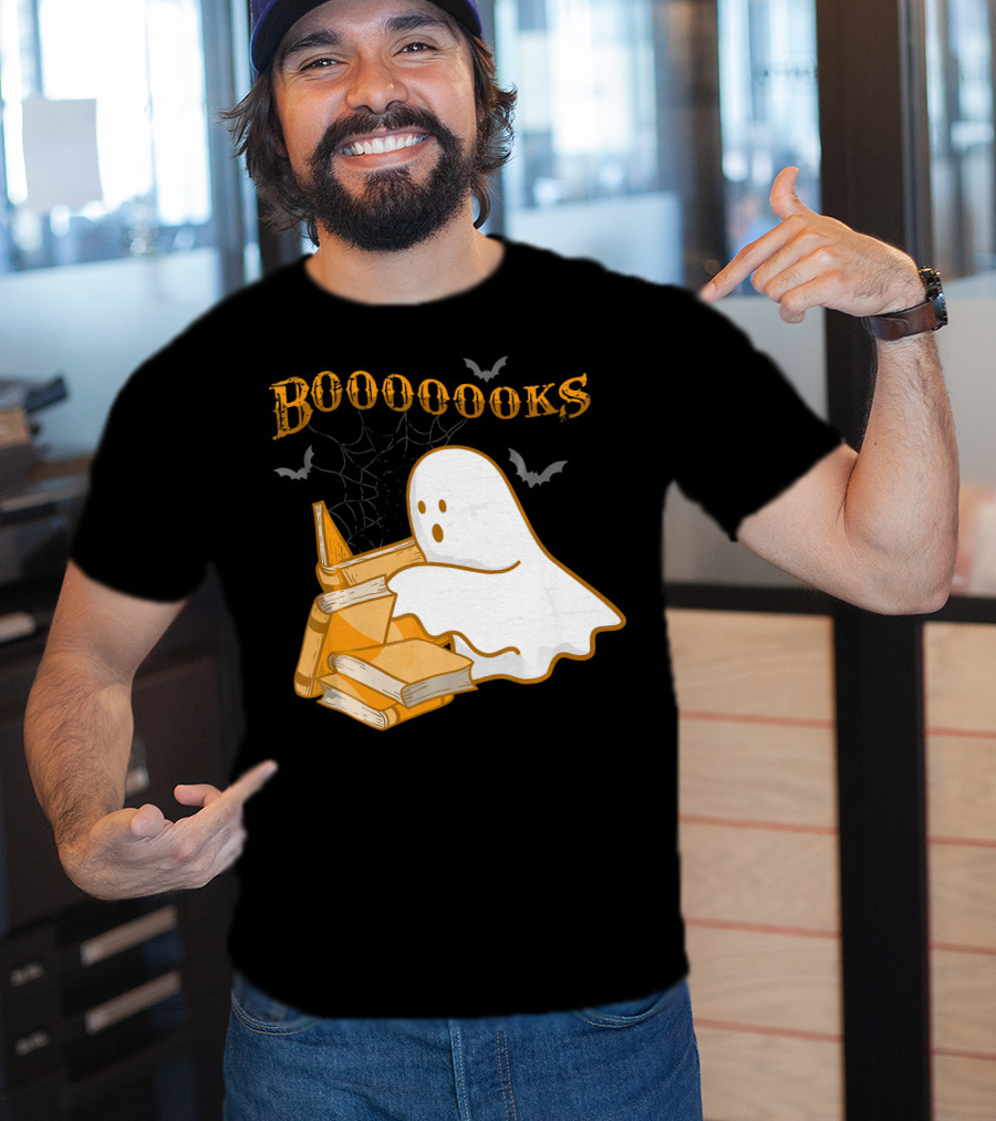 Booooooks Ghost Reading Bat Halloween Teacher T-Shirt