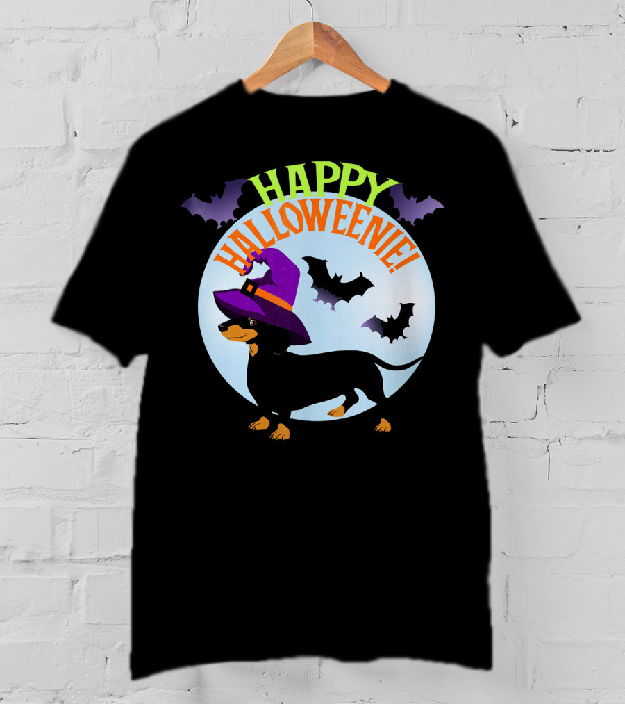 Happy Halloweenie Dachshund Wiener Dog Witch Hat Bats T-Shirt