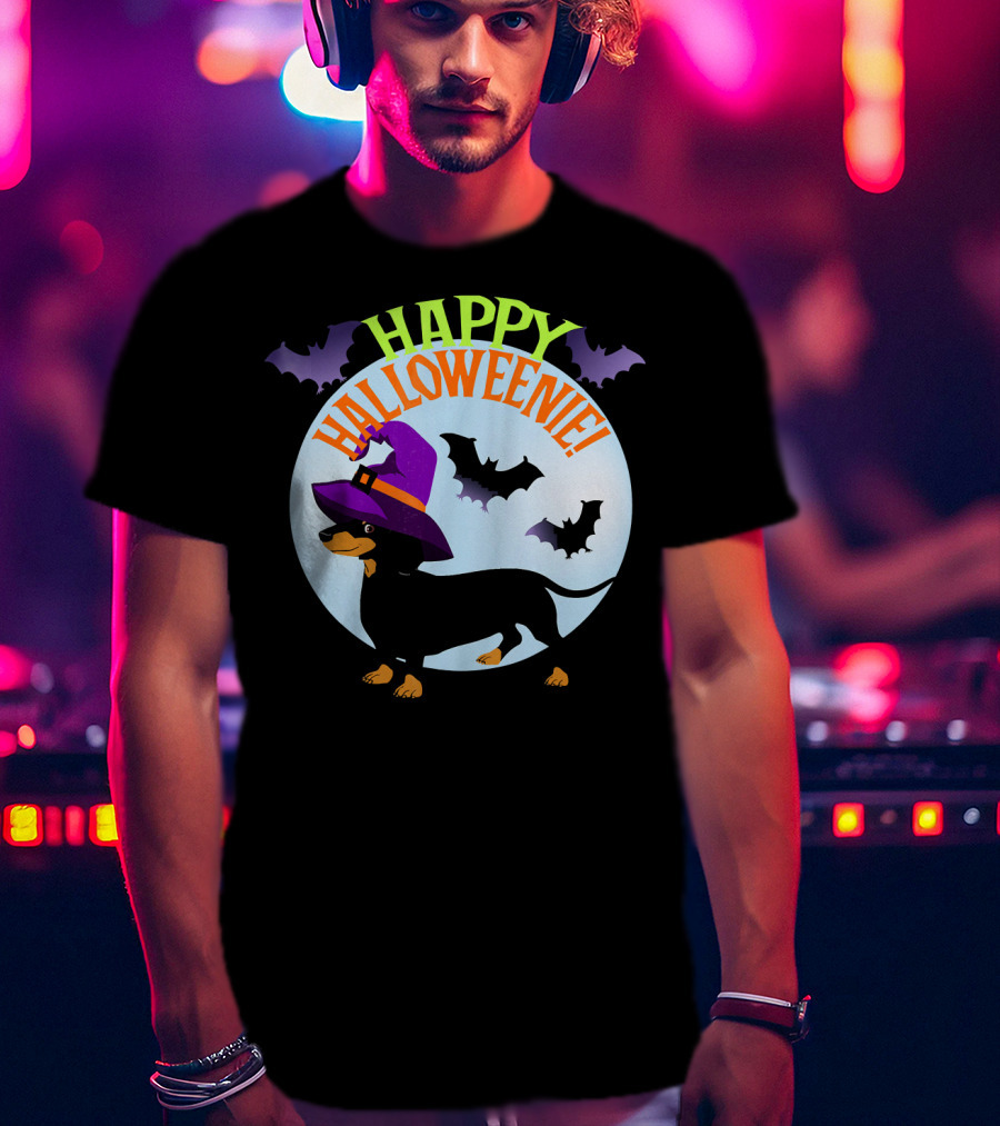 Happy Halloweenie Dachshund Wiener Dog Witch Hat Bats T-Shirt