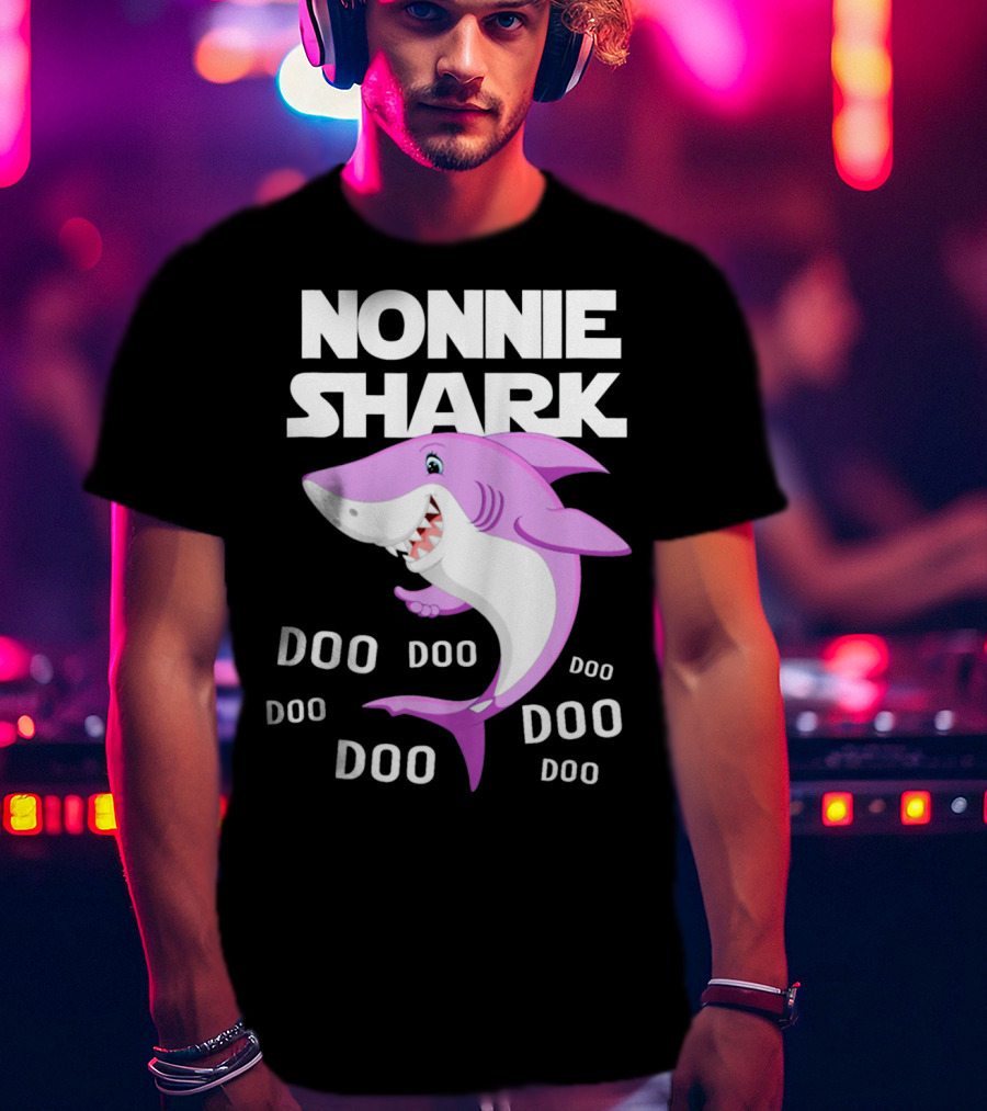 Nonnie Shark Doo Doo Doo Grandma Gift T-Shirt