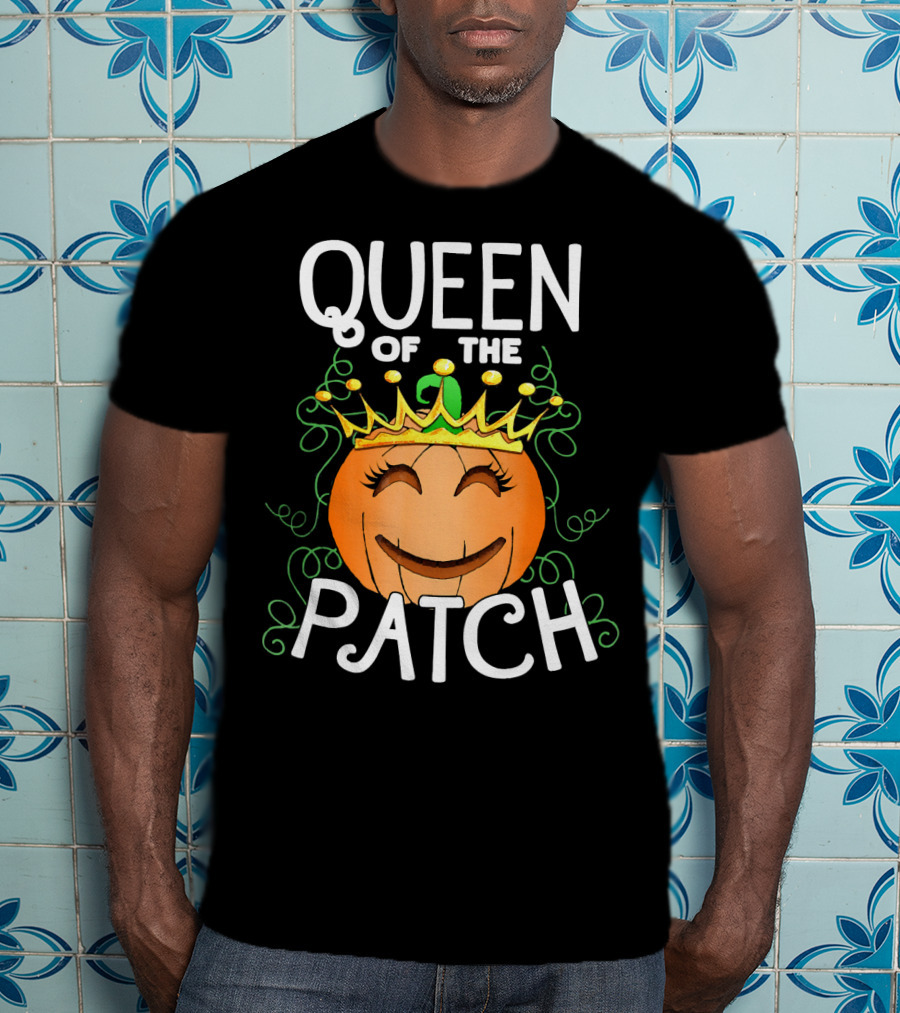 Queen Of The Patch Halloween Pumpkin T-Shirt