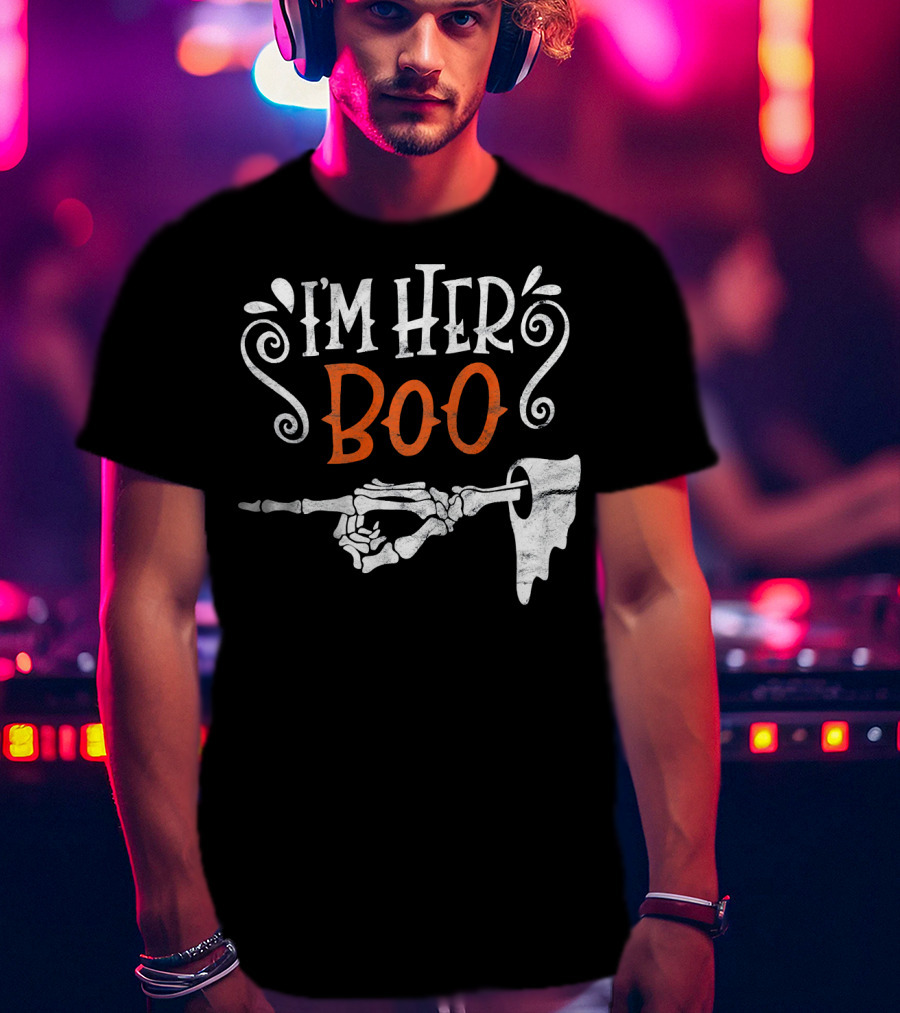 I'm Her Boo Halloween Skeleton Hand Ghost T-Shirt