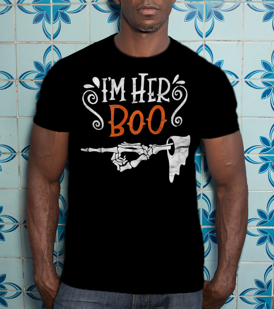 I'm Her Boo Halloween Skeleton Hand Ghost T-Shirt