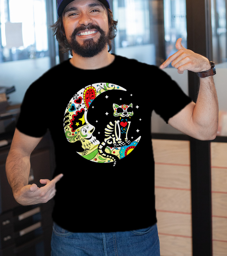 Dia De Los Muertos Halloween Sugar Skull Cat On Crescent Moon T-Shirt