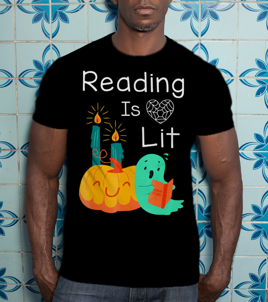 Reading Is Lit Teacher Librarian Halloween Costume Pumpkin Ghost Candles T-Shirt