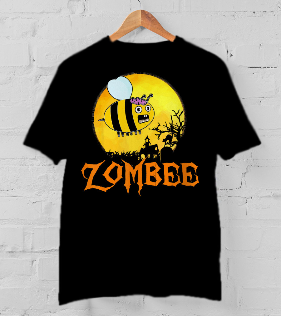 Zombee Funny Zombie Bee Halloween Spooky Moon Scene T-Shirt