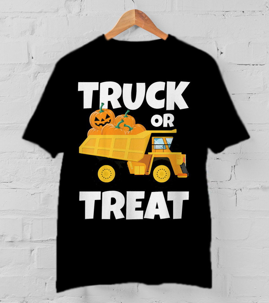 Kids Halloween Toddlers Boys Truck Or Treat Pumpkins T-Shirt