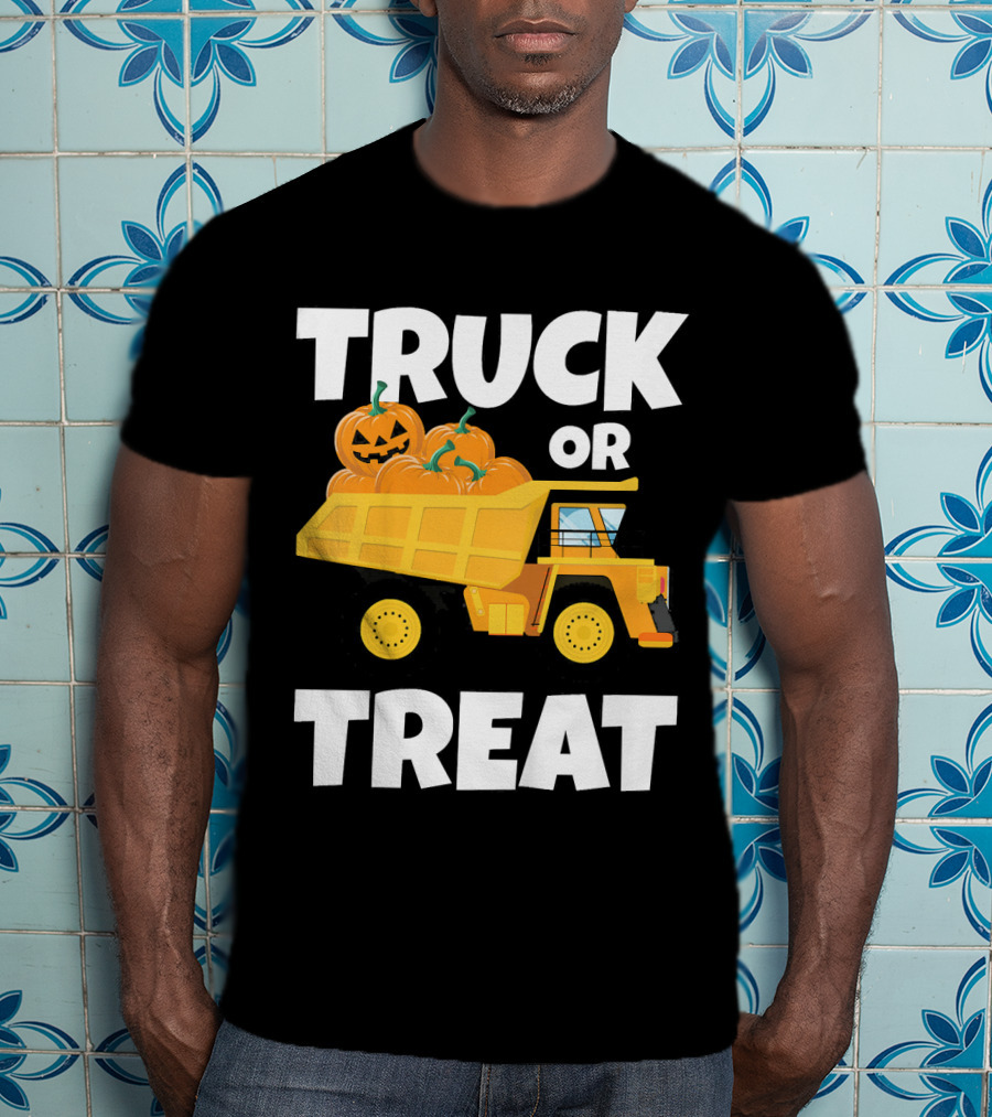 Kids Halloween Toddlers Boys Truck Or Treat Pumpkins T-Shirt