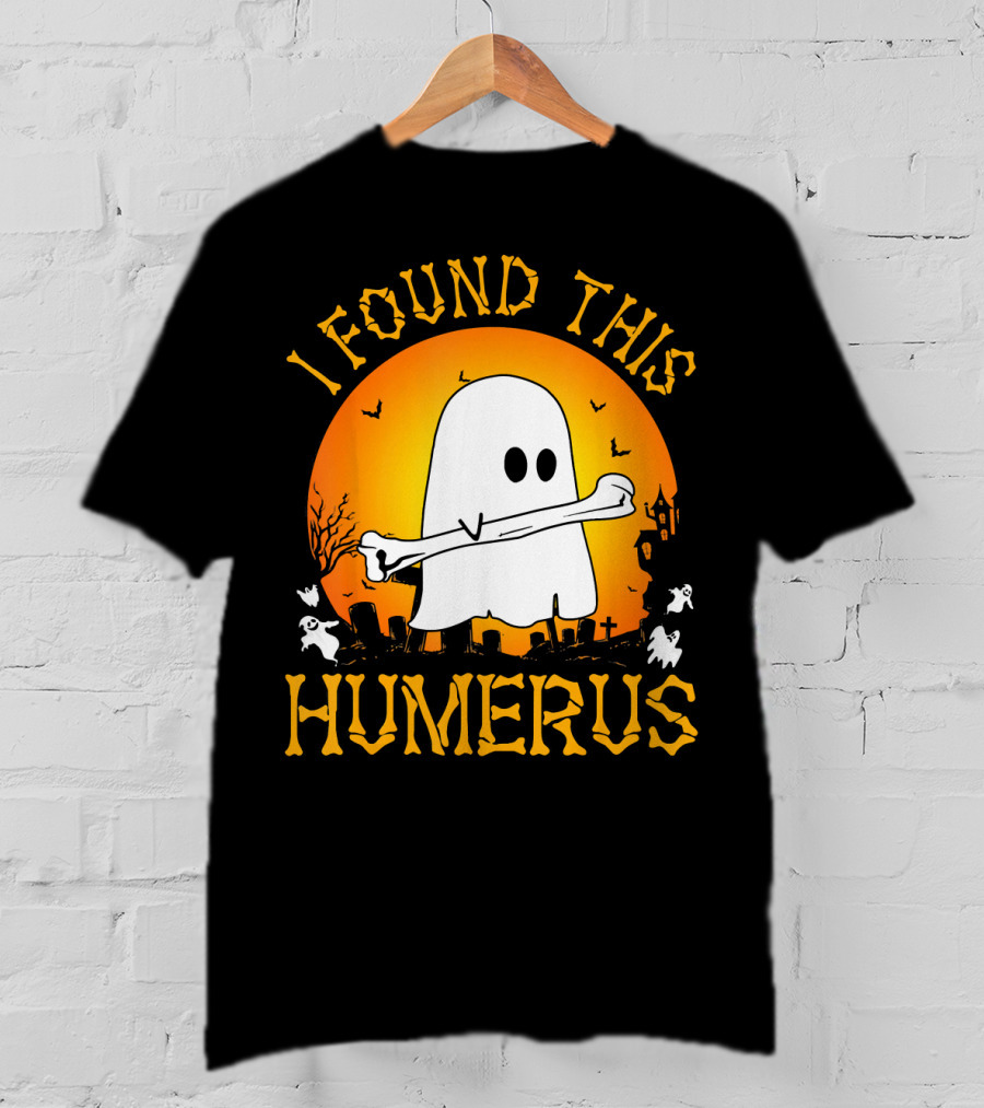 I Found This Humerus Halloween Ghost With Bone Spooky Graveyard Scene T-Shirt