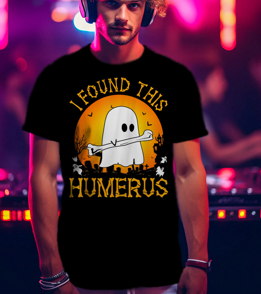 I Found This Humerus Halloween Ghost With Bone Spooky Graveyard Scene T-Shirt