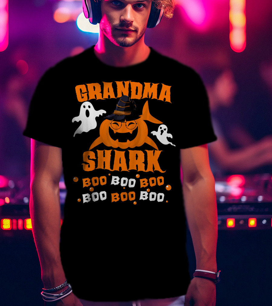 Grandma Shark Witch Boo Boo Boo Halloween Ghosts T-Shirt