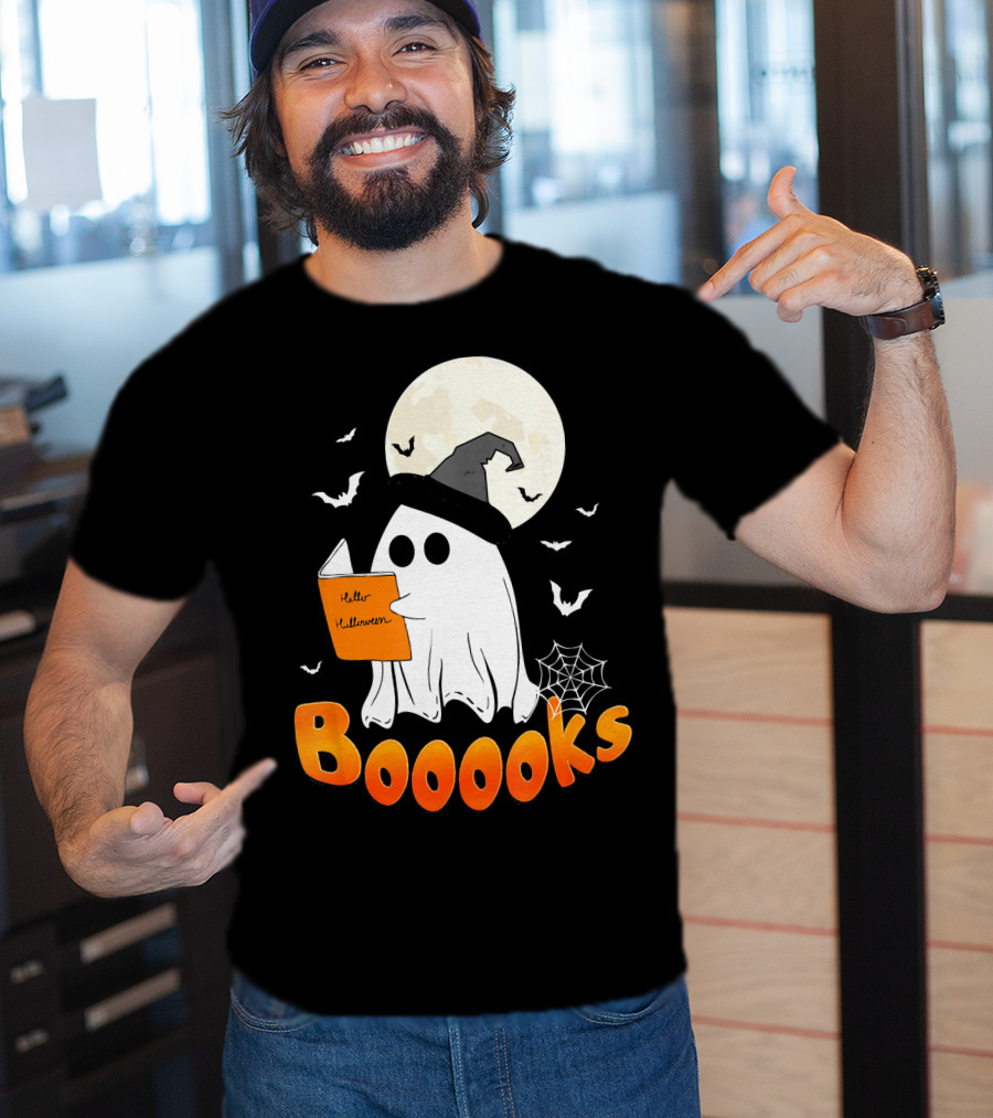 Boooks Ghost Reading Halloween Bats Moon Hat T-Shirt