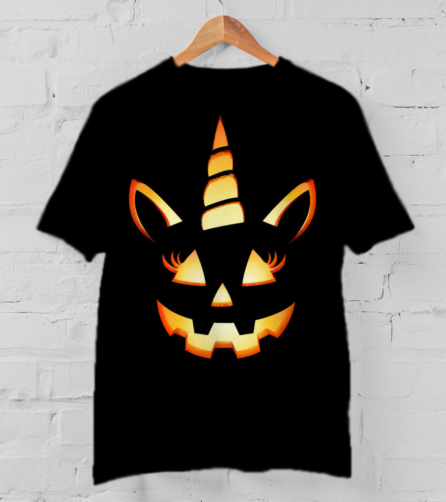Jack O Lantern Pumpkin With Unicorn Eyelashes T-Shirt