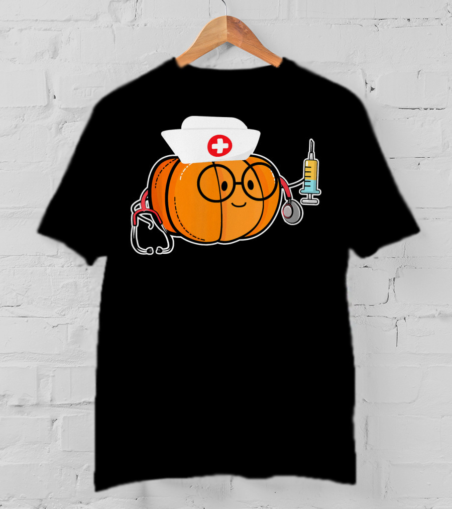 Nurse Halloween Pumpkin With Stethoscope And Syringe Smiling Face T-Shirt