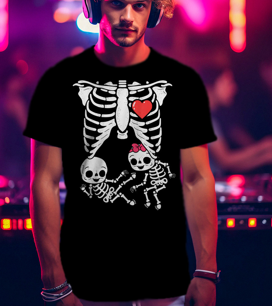 Skeleton Pregnancy Announcement With Baby Skeletons And Heart T-Shirt