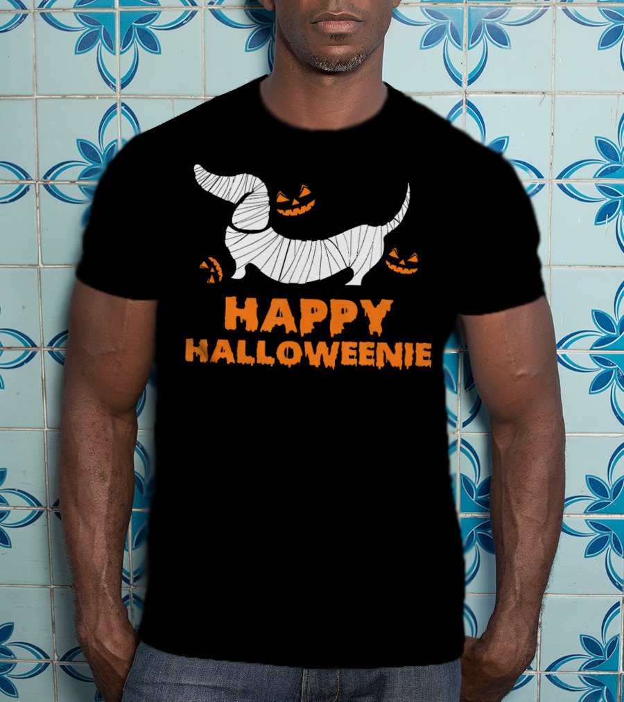 Happy Halloweenie Dachshund Mummy With Jack-O'-Lanterns T-Shirt