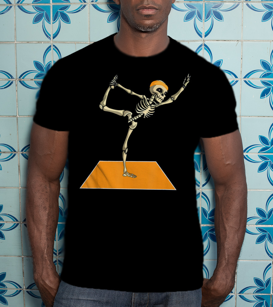Halloween Skeleton Yoga Pose Spooky Funny Exercise T-Shirt
