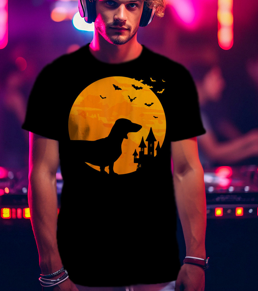 Dachshund Halloween Silhouette With Bats And Haunted Castle T-Shirt