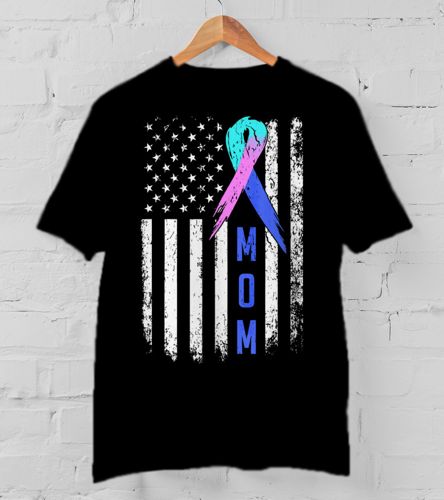 Mom American Flag Thyroid Cancer Awareness T-Shirt