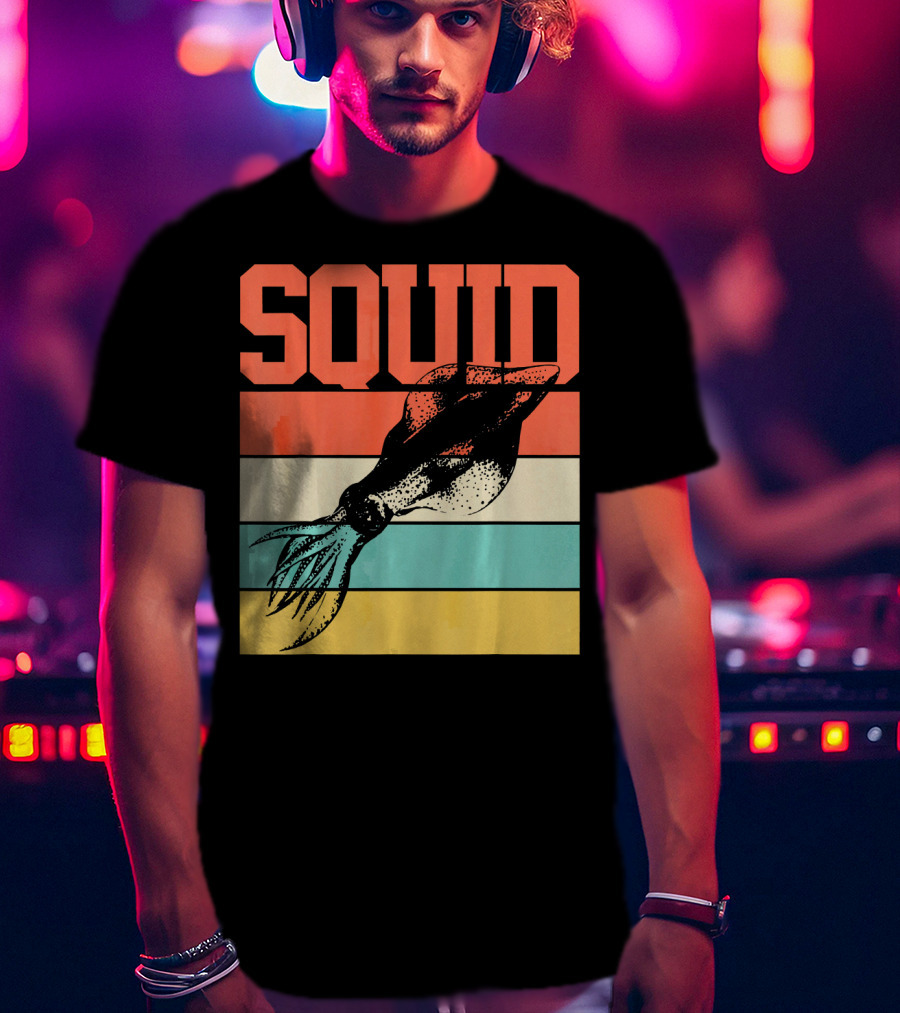 Squid Retro Marine Biologist Vintage Stripes T-Shirt