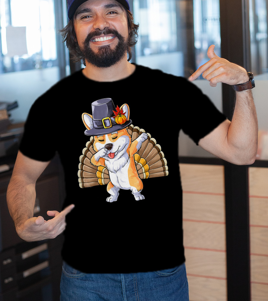 Thanksgiving Dabbing Corgi Pilgrim Hat Turkey Tail T-Shirt