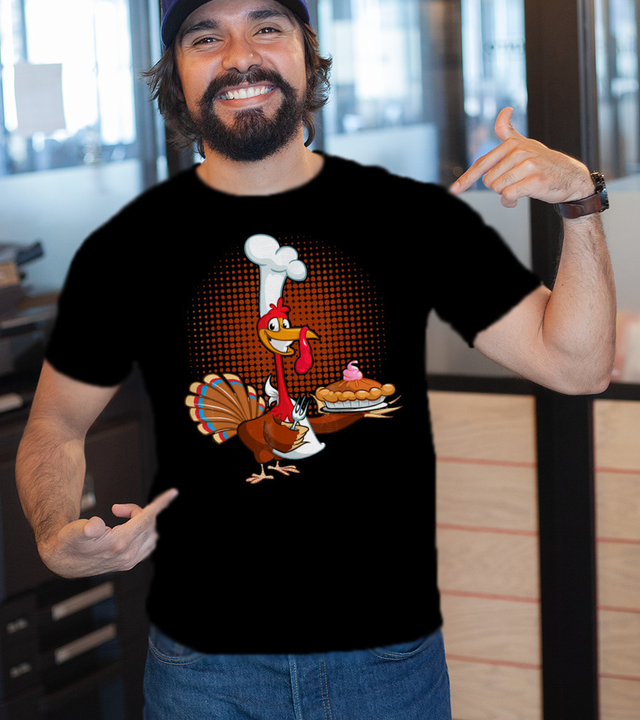 Turkey Chef Holding Pumpkin Pie T-Shirt