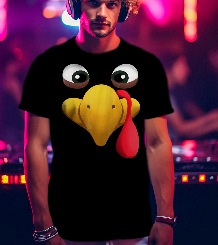 Funny Turkey Face With Realistic Expression T-Shirt