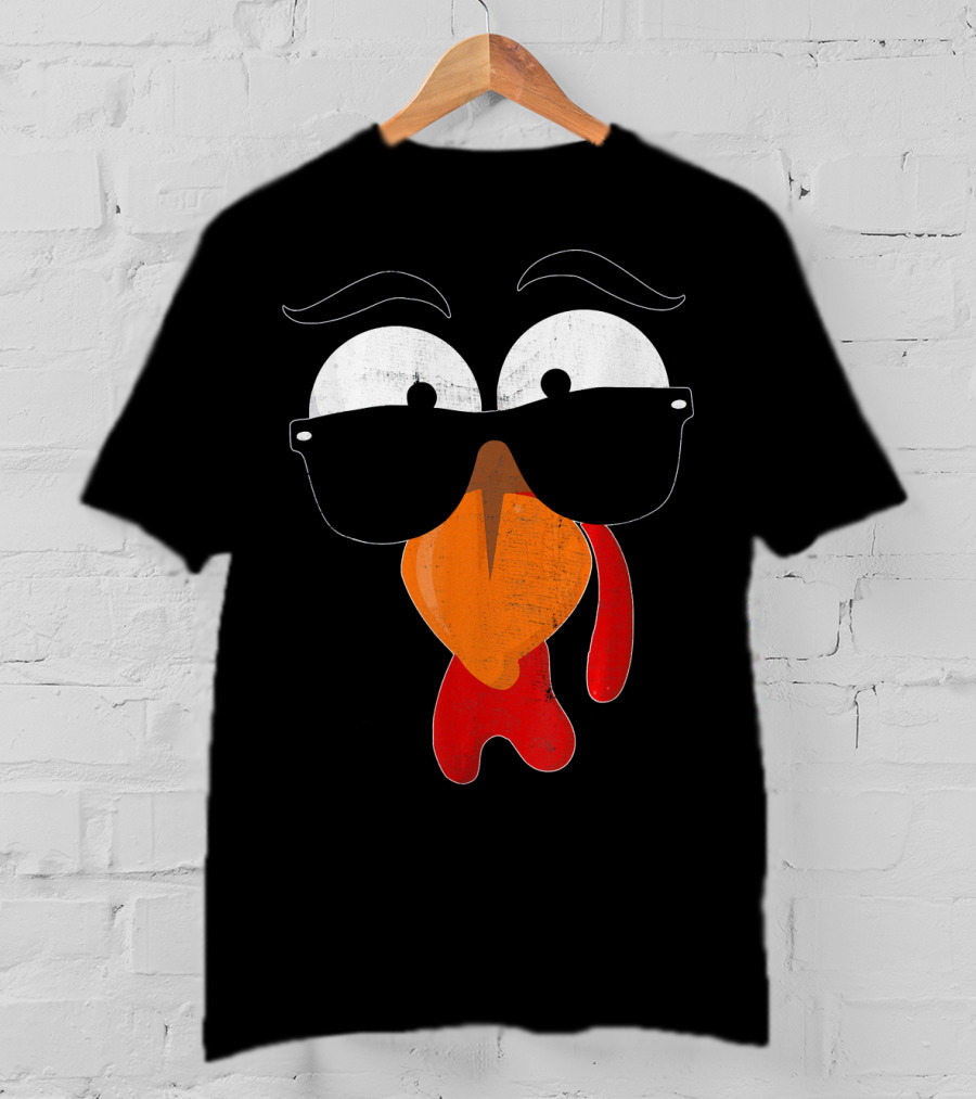 Funny Turkey Face Costume Thanksgiving Humor T-Shirt