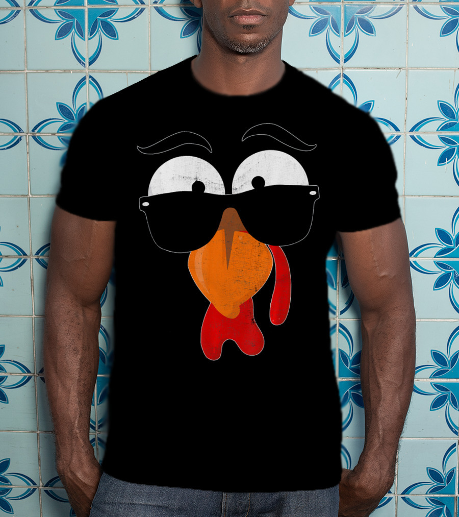 Funny Turkey Face Costume Thanksgiving Humor T-Shirt