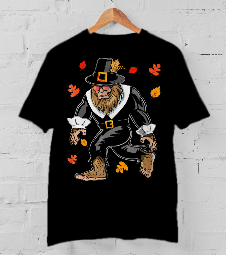 Thanksgiving Pilgrim Bigfoot Sasquatch With Autumn Leaves T-Shirt
