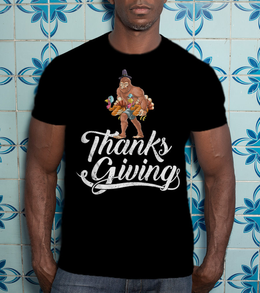 Thanksgiving Bigfoot Holding Turkey With Hat T-Shirt