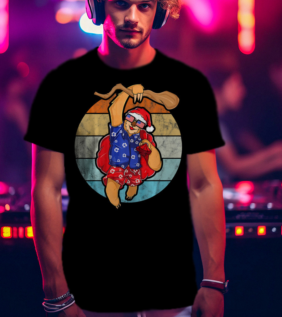 Vintage Clothing Unique Sloth Retro Santa Vacation T-Shirt