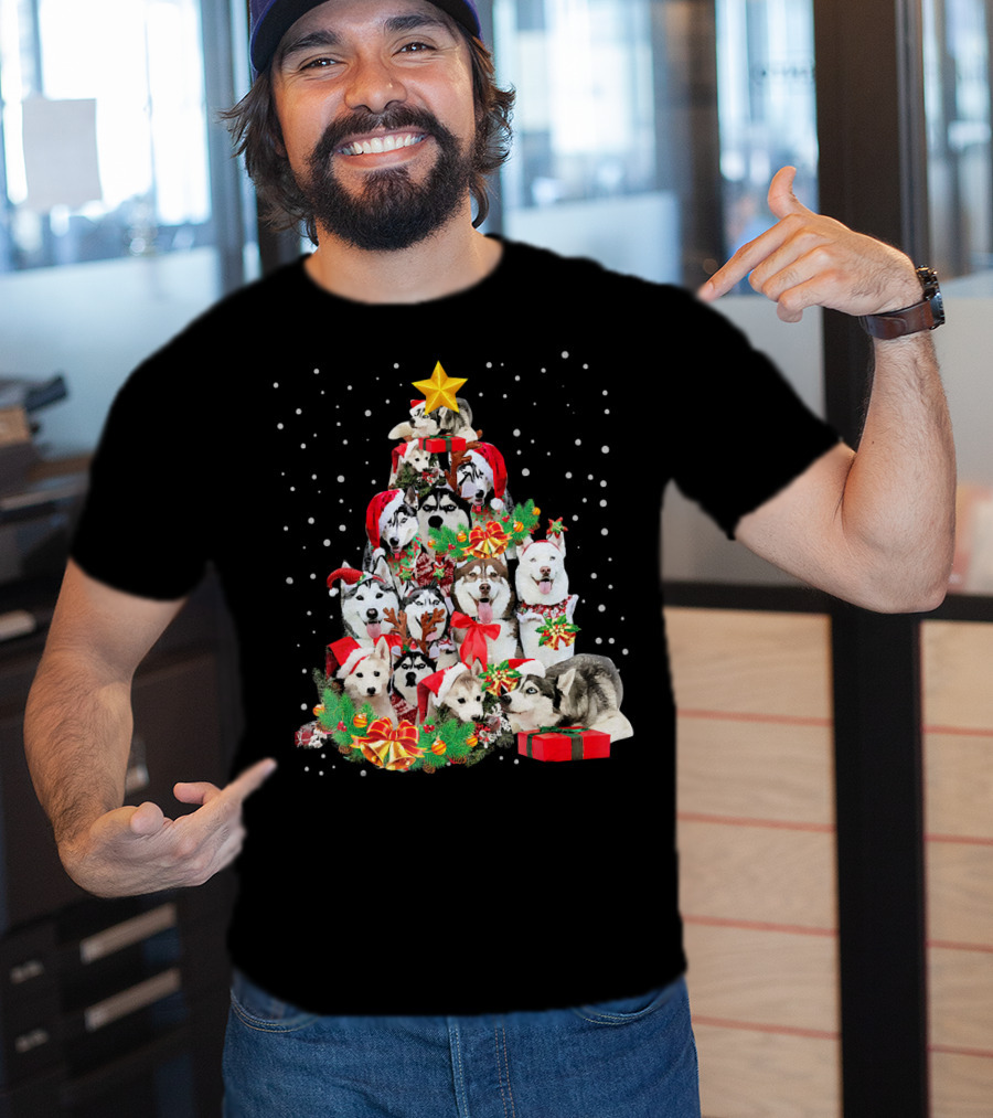 Siberian Husky Christmas Tree Festive Holiday Dogs With Gifts And Star T-Shirt