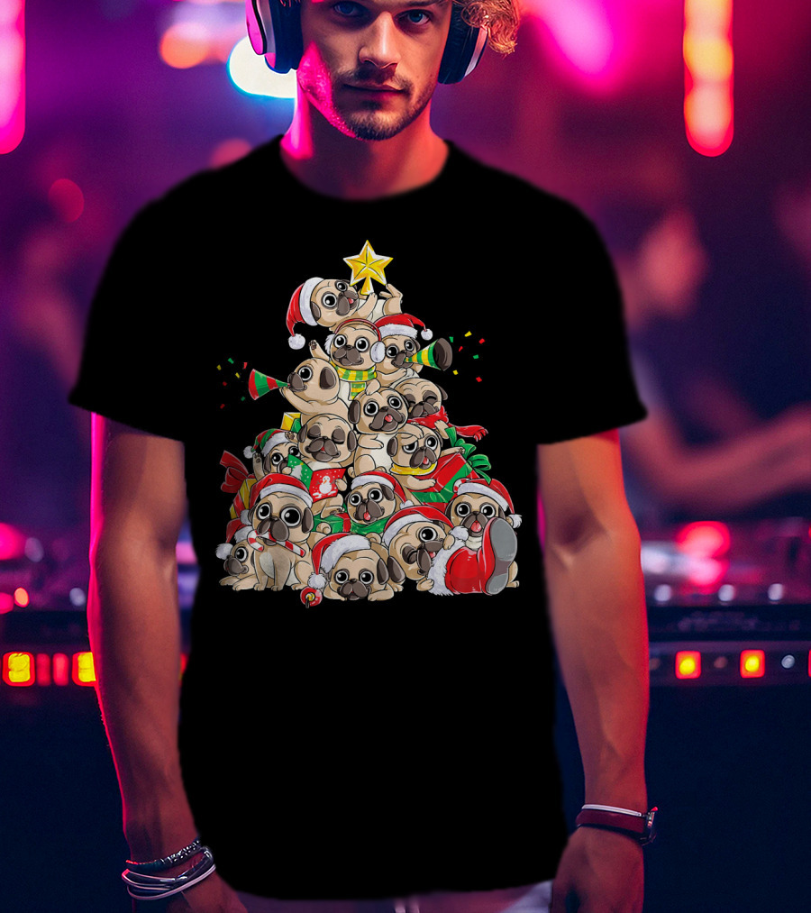 Merry Pugmas Christmas Tree With Pugs In Santa Hats T-Shirt