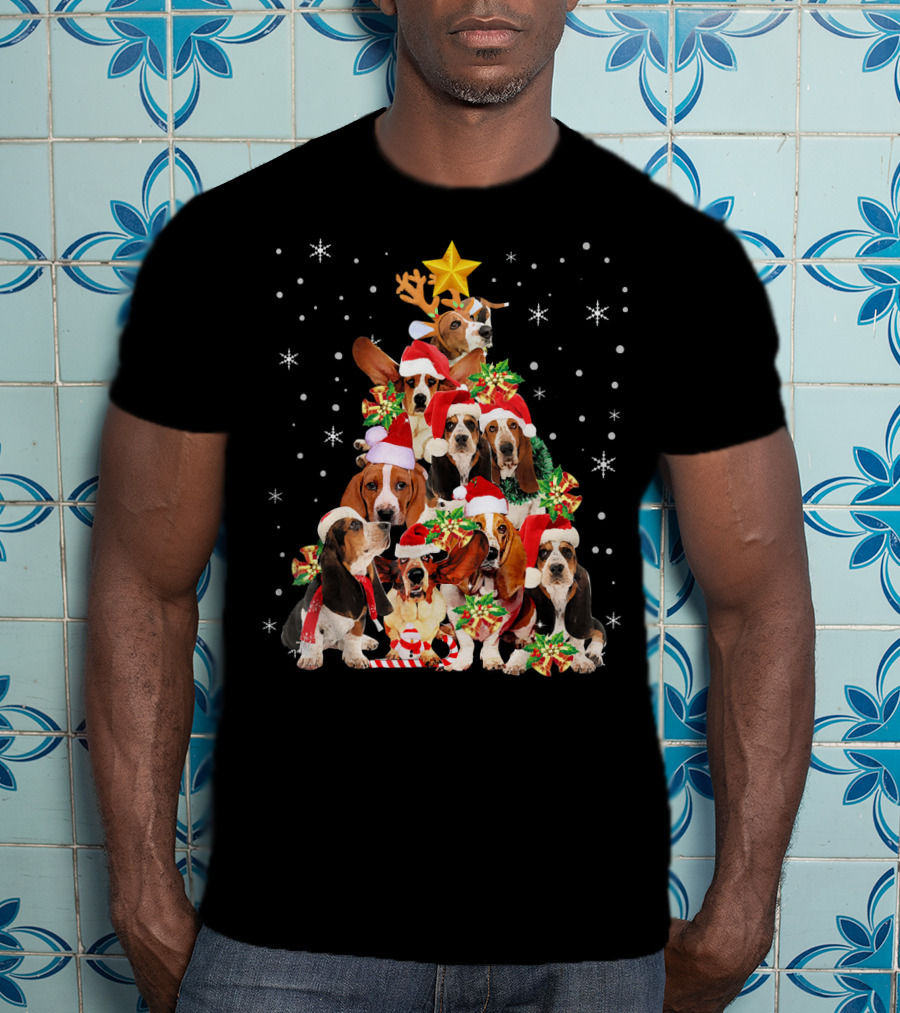 Basset Hound Christmas Tree With Santa Hats And Star T-Shirt