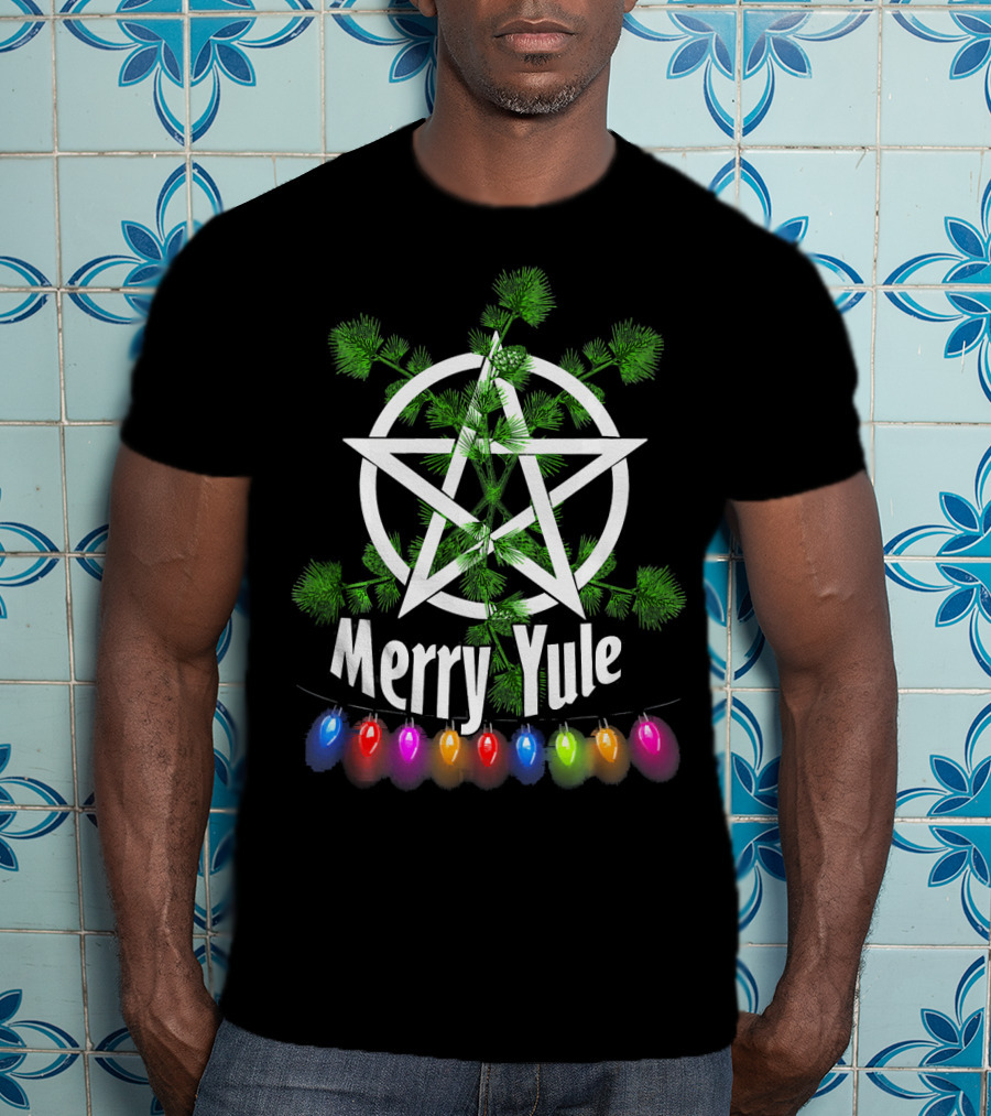 Merry Yule Pentagram With Pine Branches And Festive Colorful Lights T-Shirt