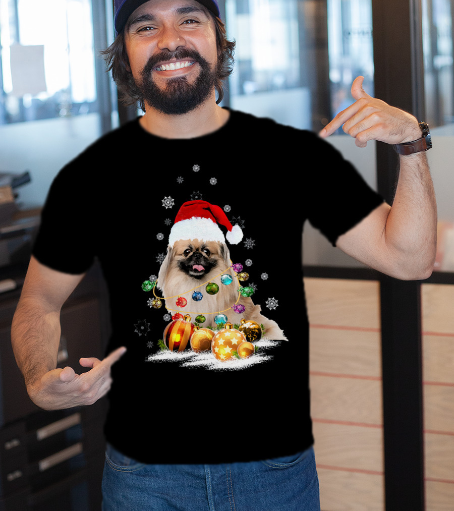 Pekingese Christmas Dog Lights With Santa Hat And Snowflakes T-Shirt