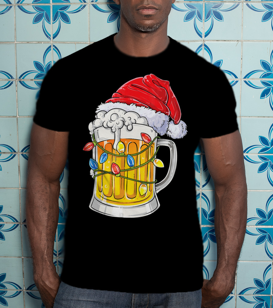 Beer Mug With Santa Hat And Christmas Lights T-Shirt