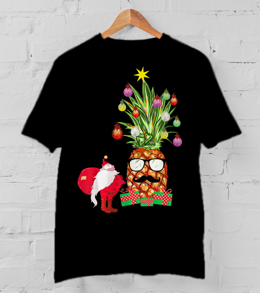 Santa Pineapple Christmas Tree With Gifts And Ornaments T-Shirt